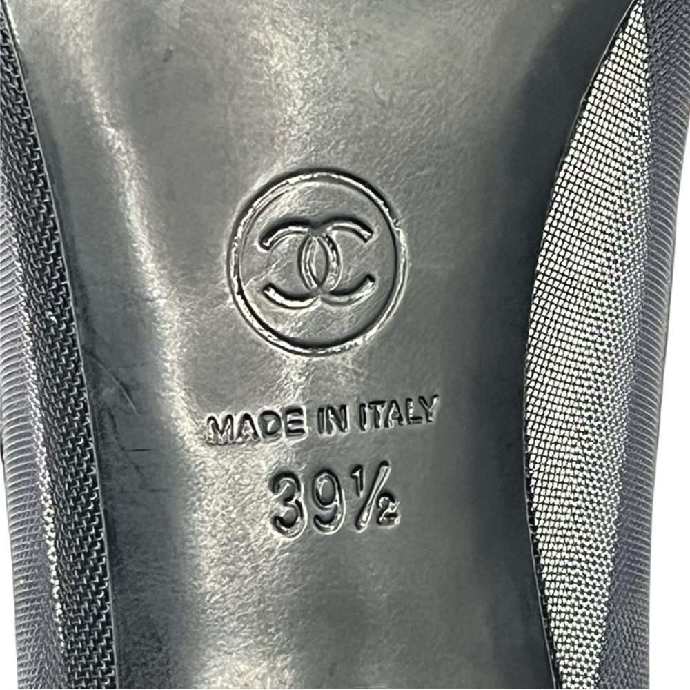 CHANEL Mesh Cap Toe Pumps 39.5 Navy CC Logo Heels Cruise 2014 Karl Lagerfeld - Picture 12 of 15